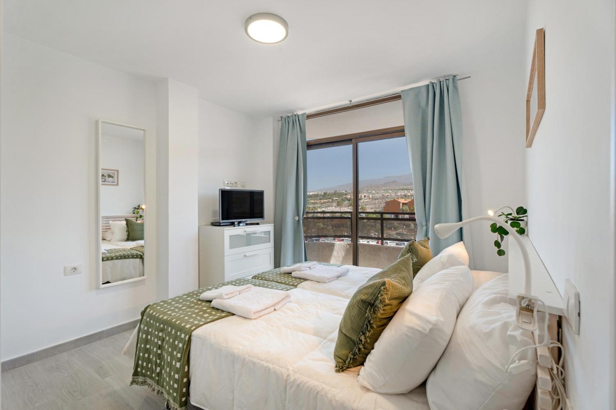 Apto Shasha Los Cristianos By Paramount Holidays อาโรนา ภายนอก รูปภาพ