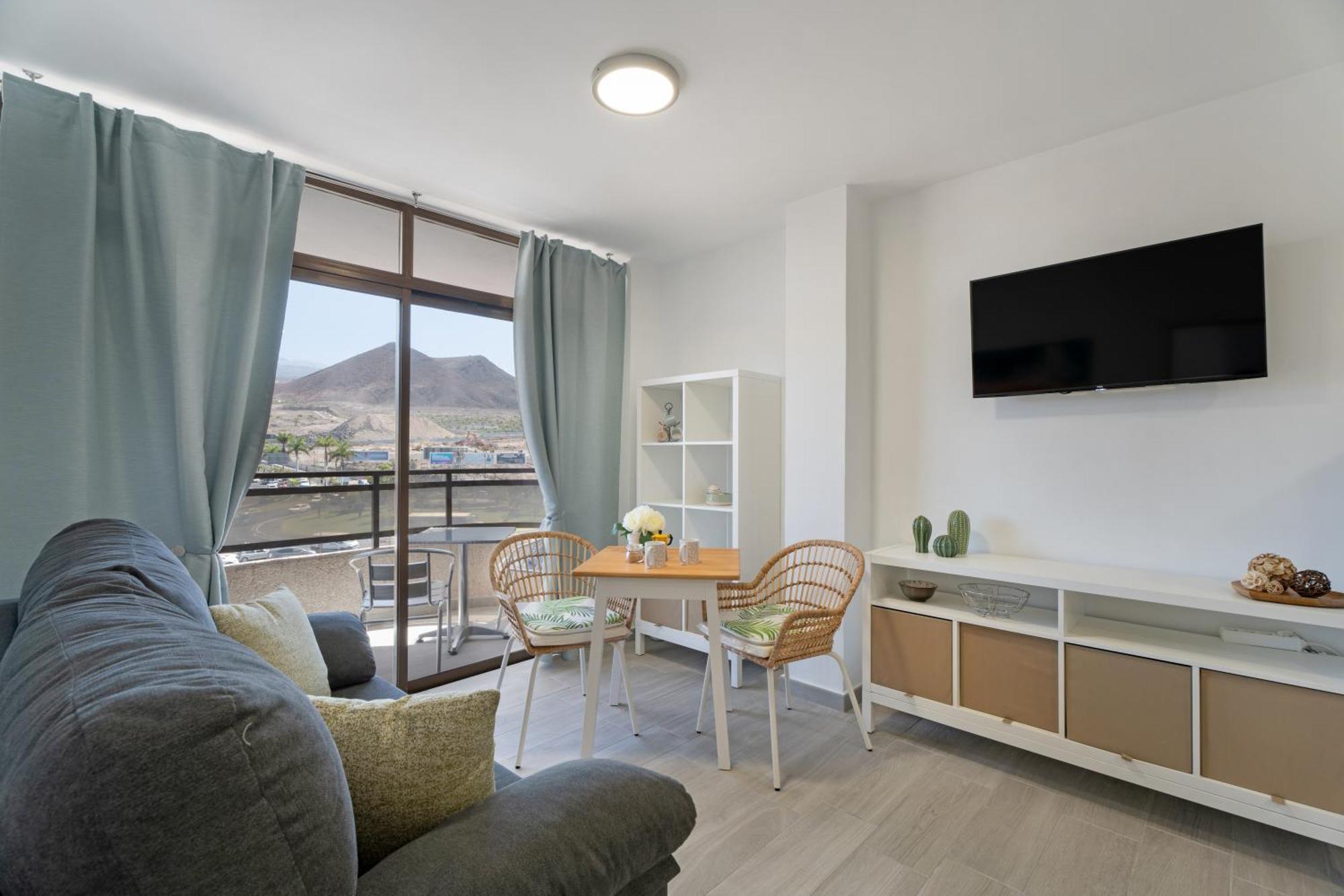 Apto Shasha Los Cristianos By Paramount Holidays อาโรนา ภายนอก รูปภาพ